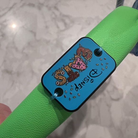 NWT- Eats Minnie Mouse Ears - Picture 3 of 3